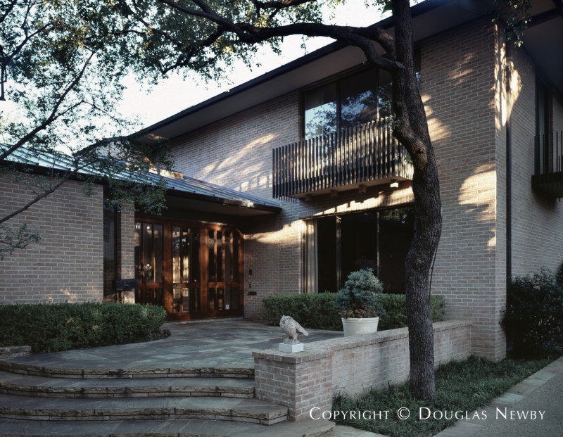 Scott Lyons Designed Texas Modern Home